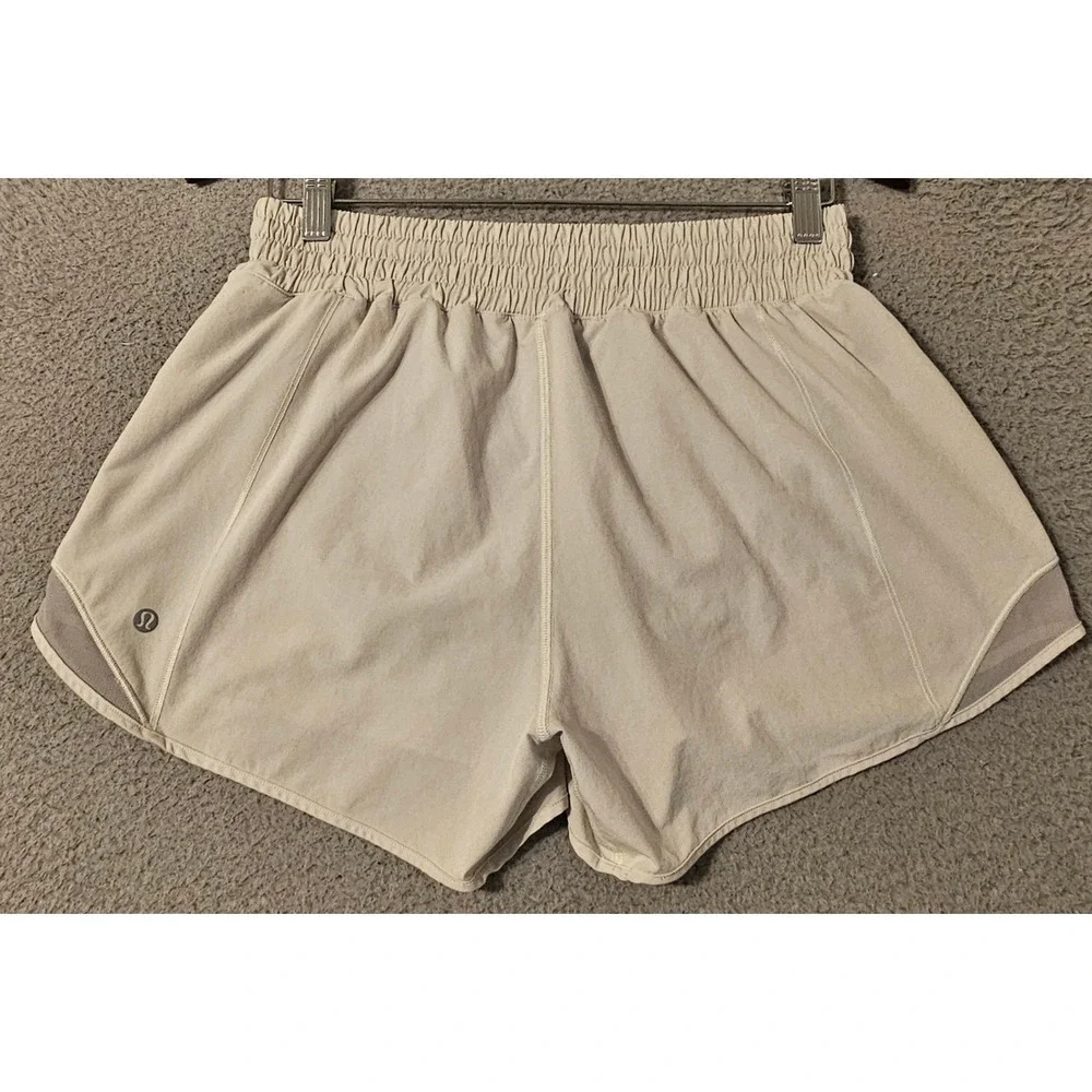 Lululemon Hotty Hot High-Rise Lined Shorts 4